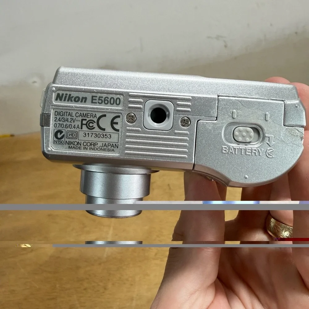 Nikon Coolpix 5600 5.1MP Digital Point & Shoot Camera Tested Y2K 2000s